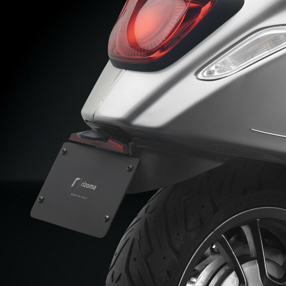 License plate support kit : PT813B
